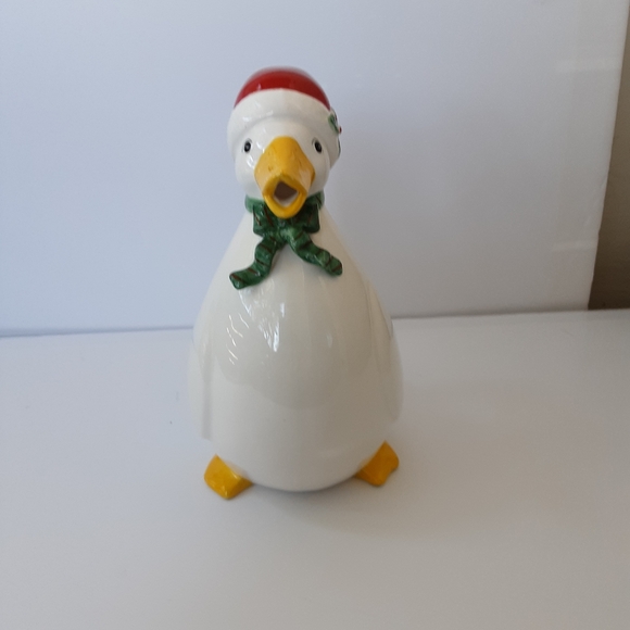 This Fitz & Floyd Anthropomorphic Ceramic White Duck Goose Pitcher - Picture 2 of 6
